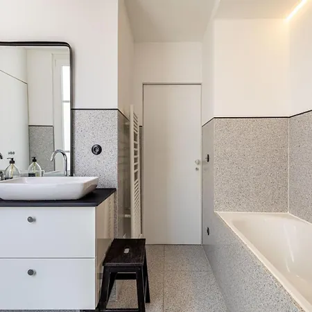 Guestready - Stately Haven Near Pantheon *